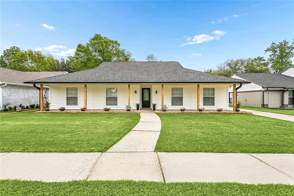 Photo 3 of Single family home for sale at 202 Goldenwood Dr, Slidell, LA 70461 | MLS# 2551115 | Listing updated on 2026-10-10