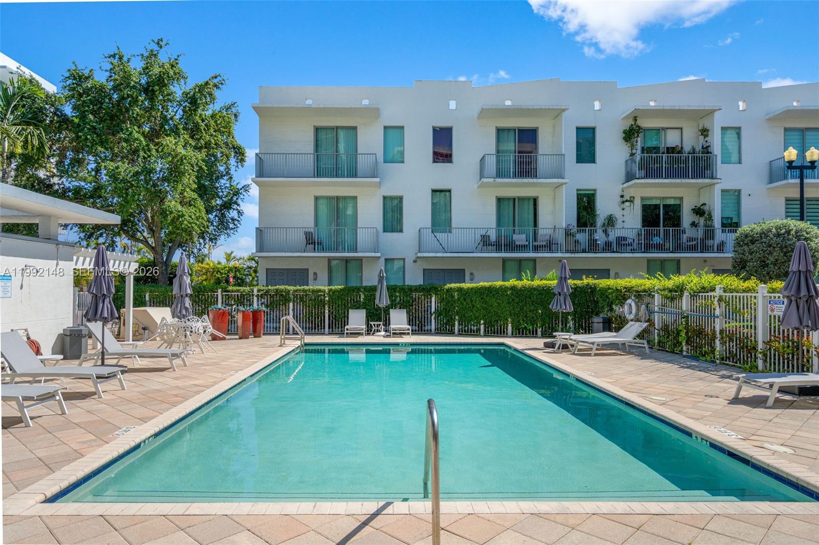 Courtyards At Hollywood