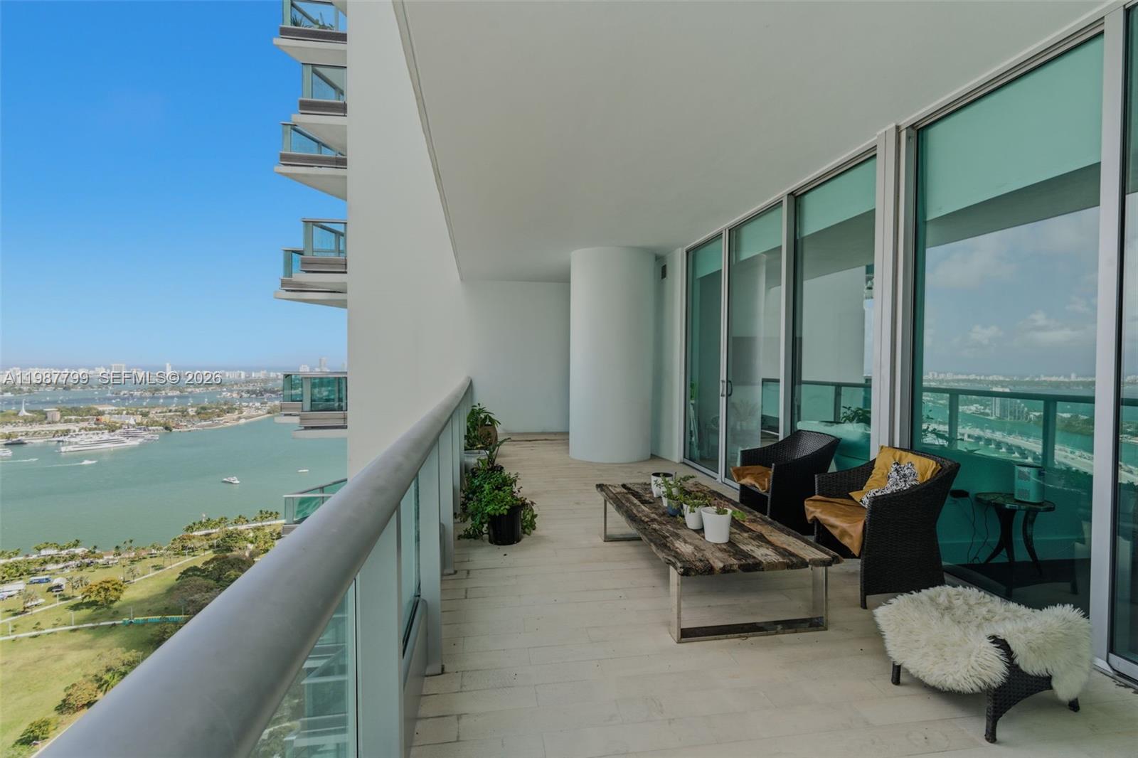 900 Biscayne Bay Condo