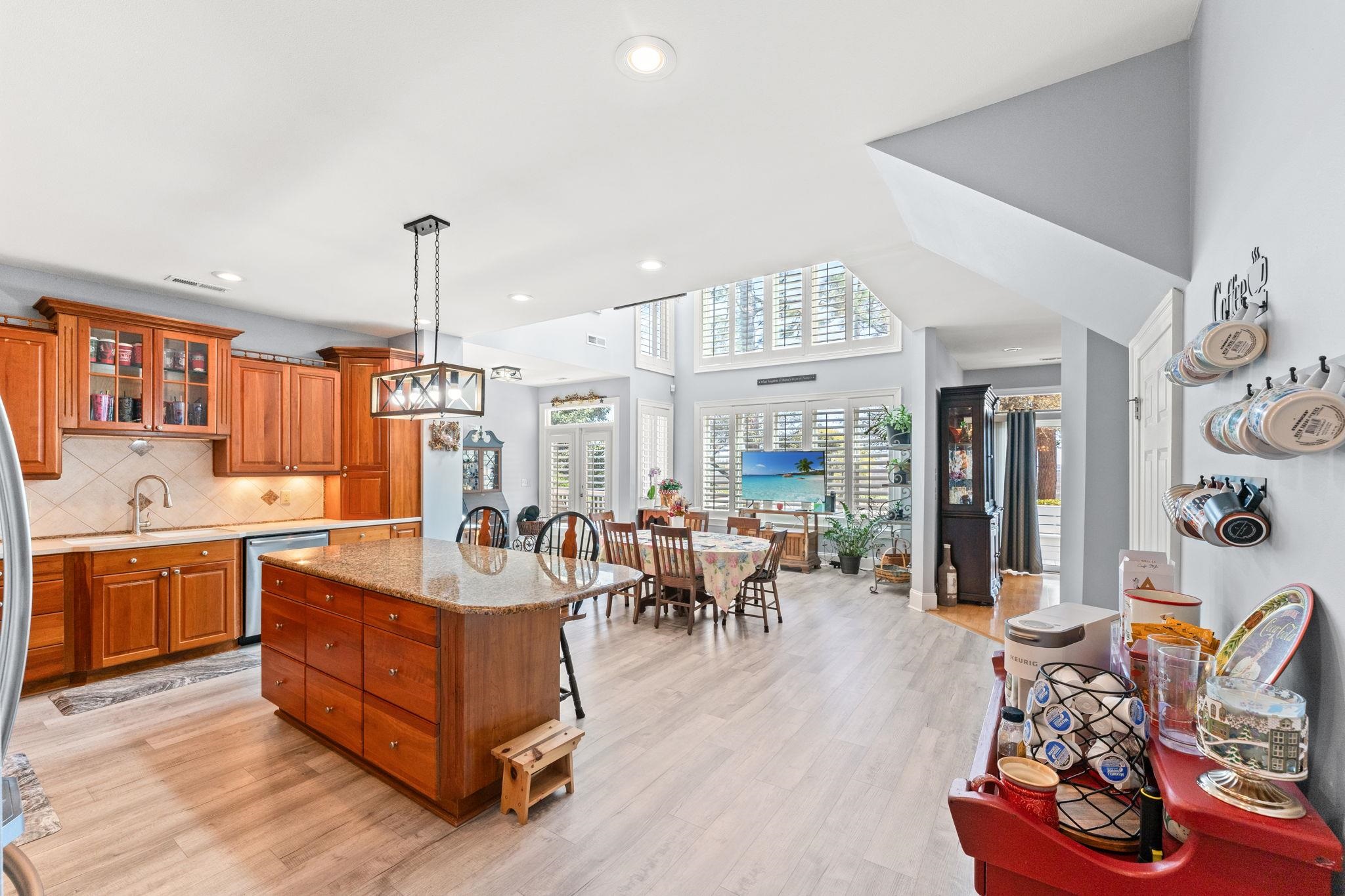 2608760 | Photo 12