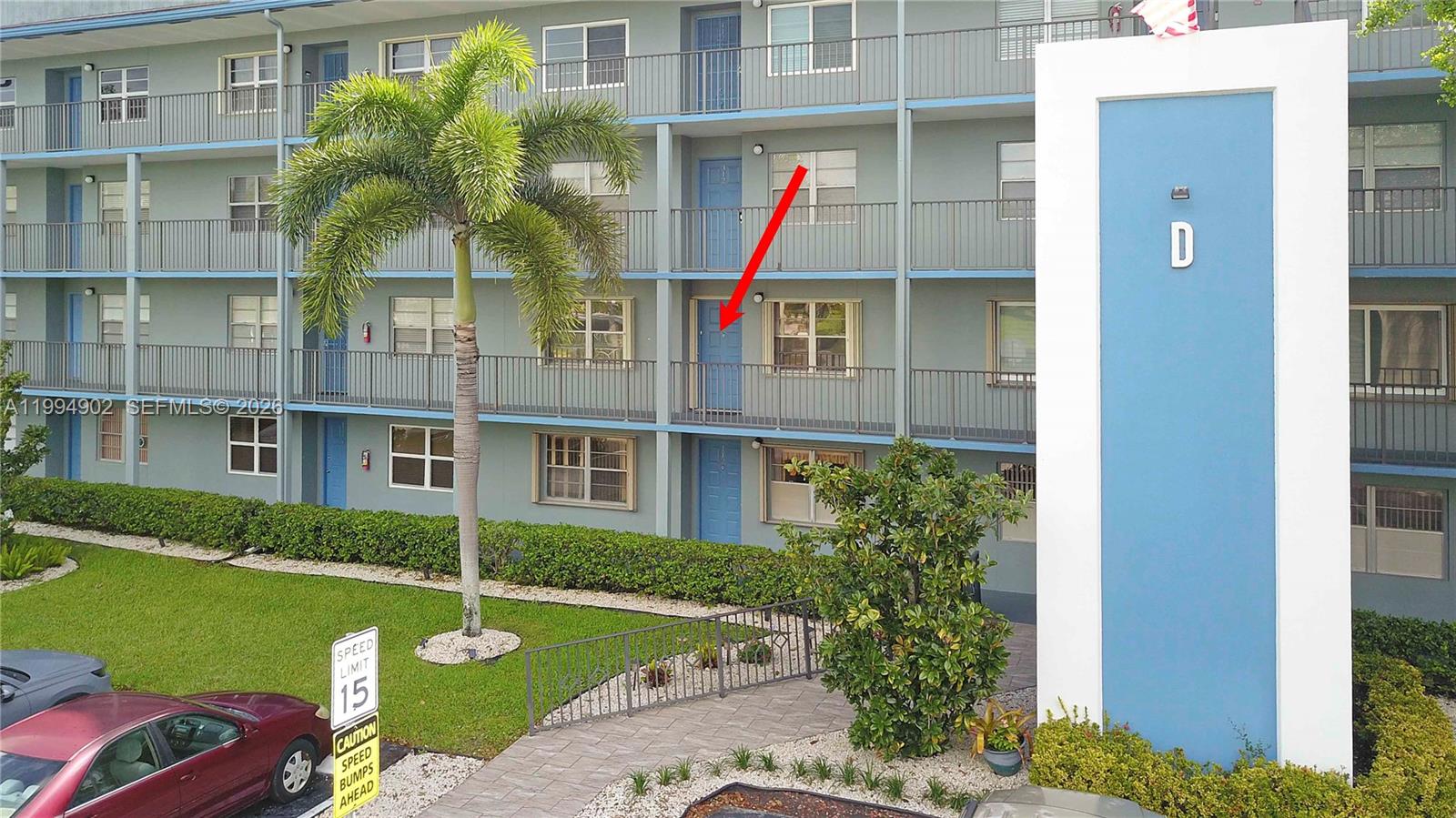 Ivanhoe West At Century V