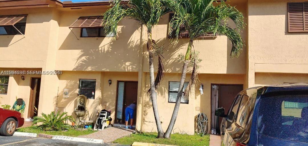 Laguna Tropical Condo