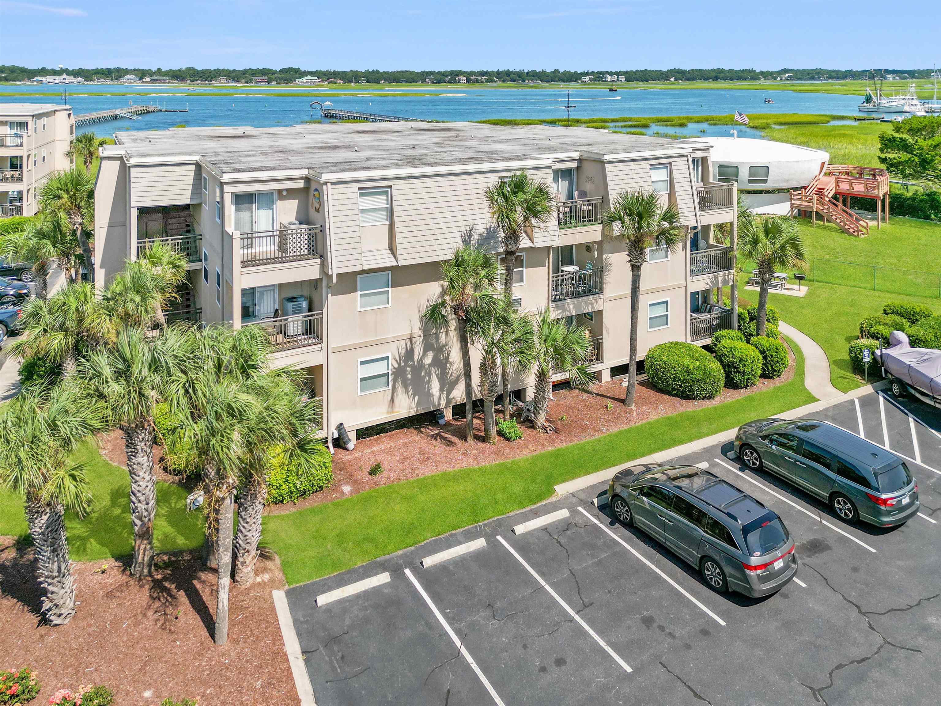 1582 Waccamaw Dr. 