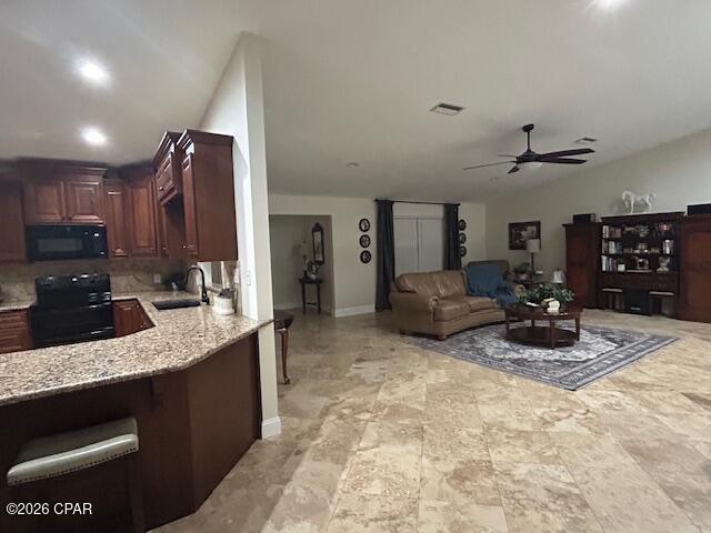 Listing photo id 19 for 5325 Titus Road