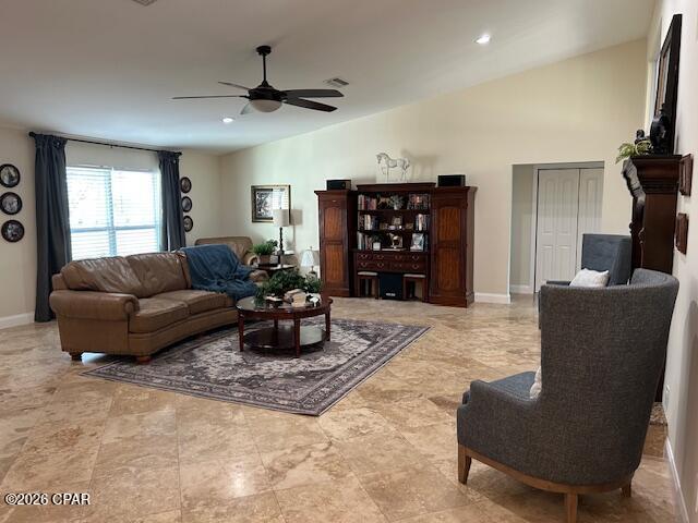 Listing photo id 9 for 5325 Titus Road
