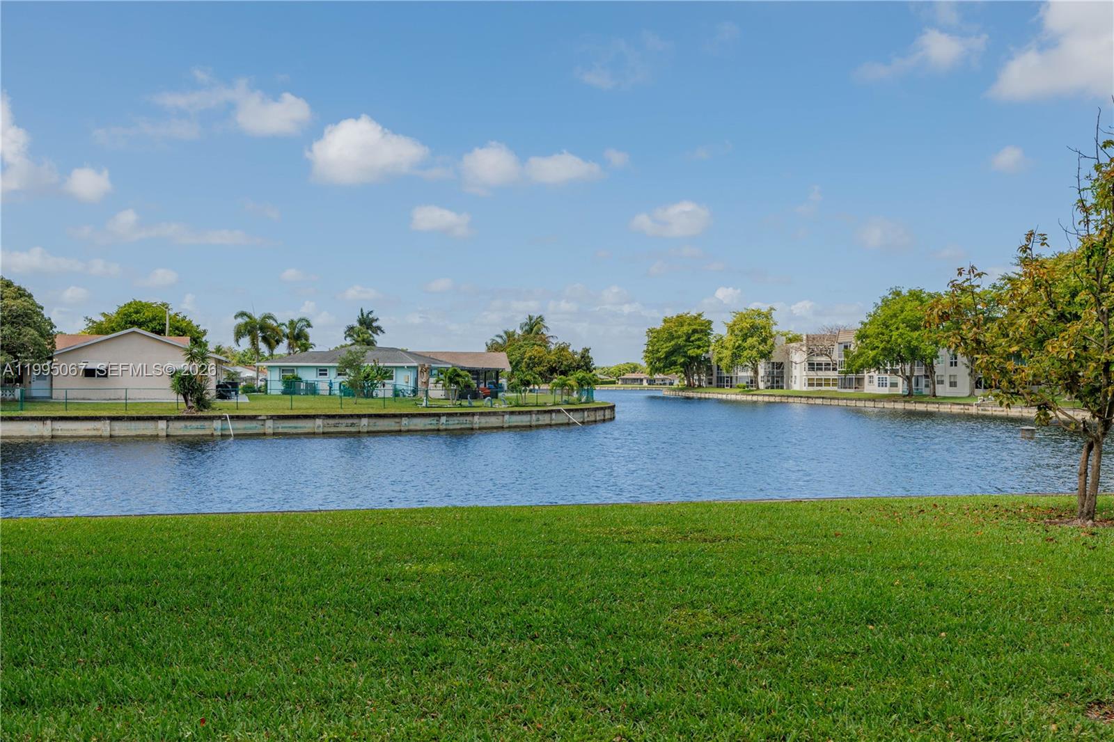 Lime Bay Condominium 6