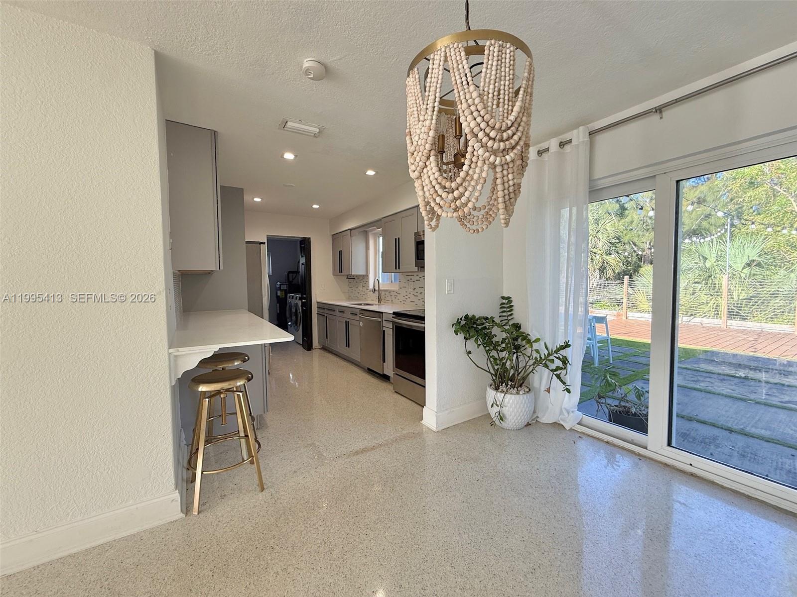 Elegant master bedroom retreat at 207 12th Ave - Home in Dania Beach
