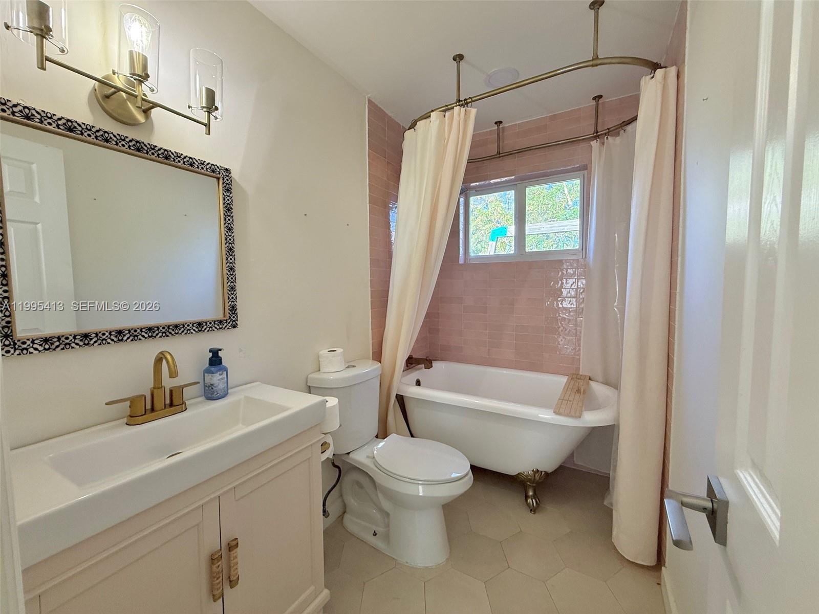 Waterfront views and dock access at 207 12th Ave - Home in Dania Beach
