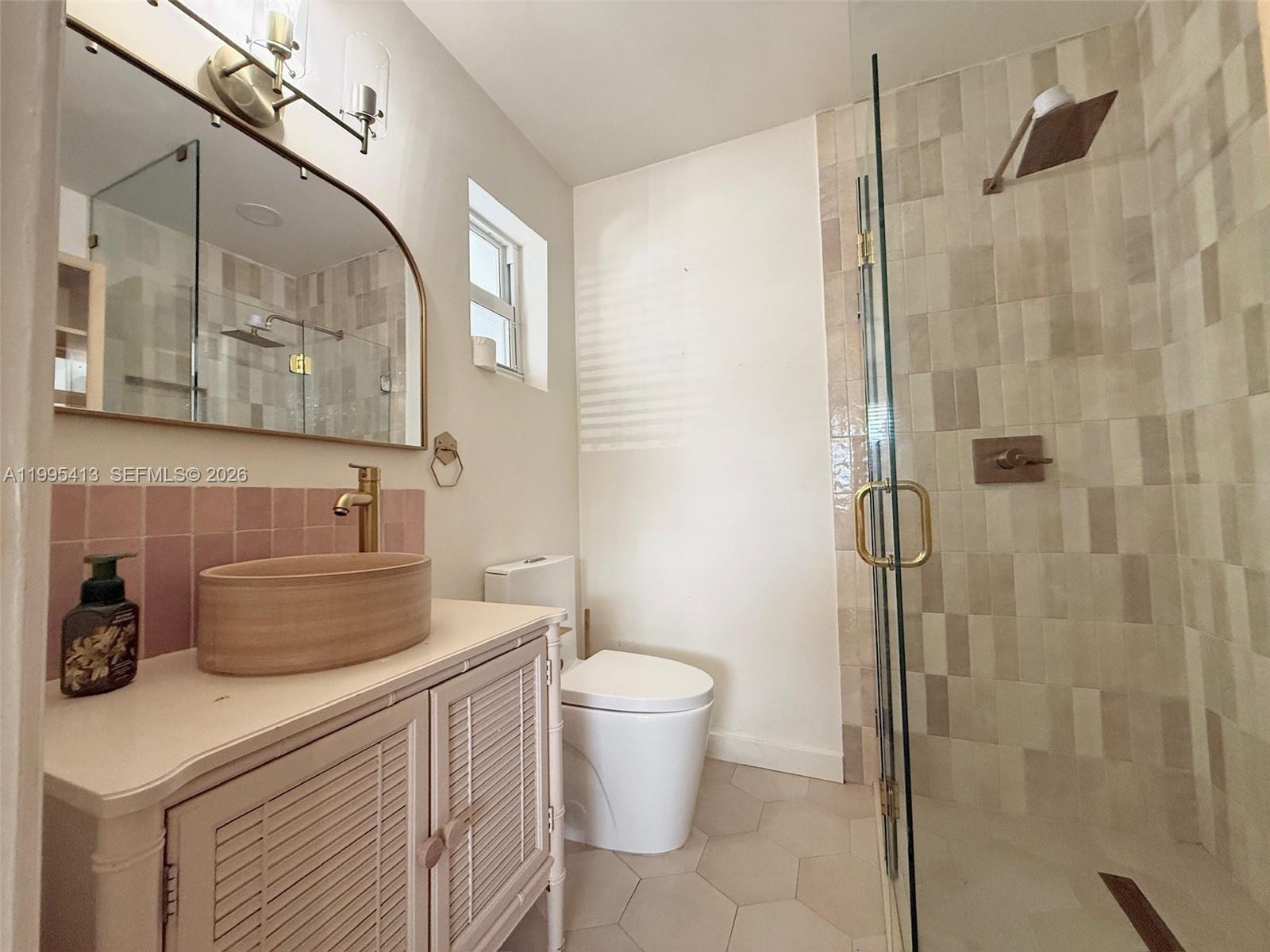 Bonus room and amenities at 207 12th Ave - Home in Dania Beach