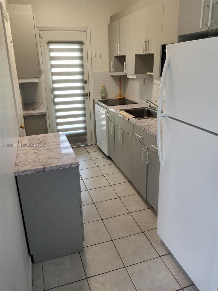 Homes for sale in Miami Beach, FL | 6490 Collins Ave #18, Miami Beach, FL 33141 | MLS# A11995443