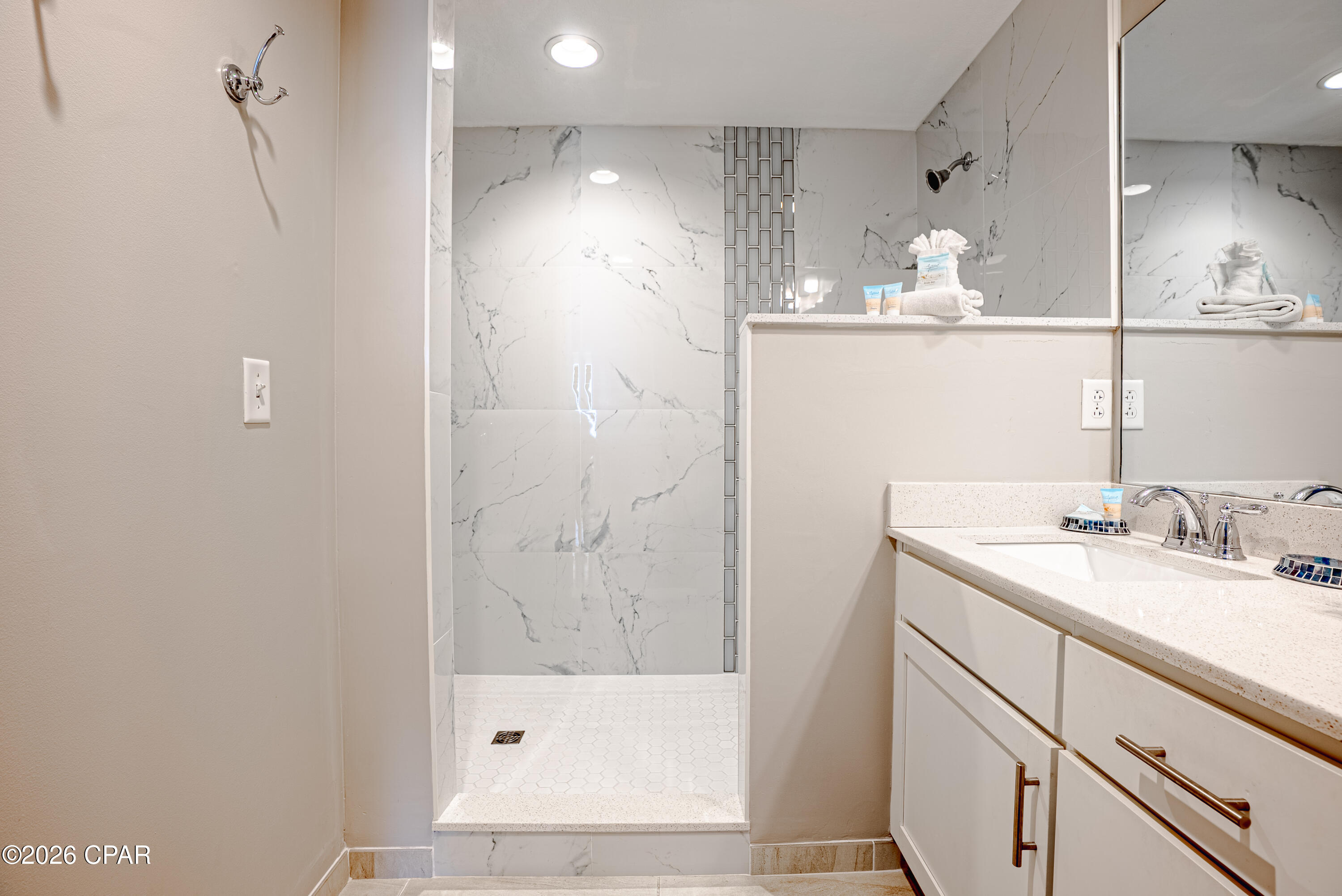 Image 73 For 15928 Front Beach Road 31212