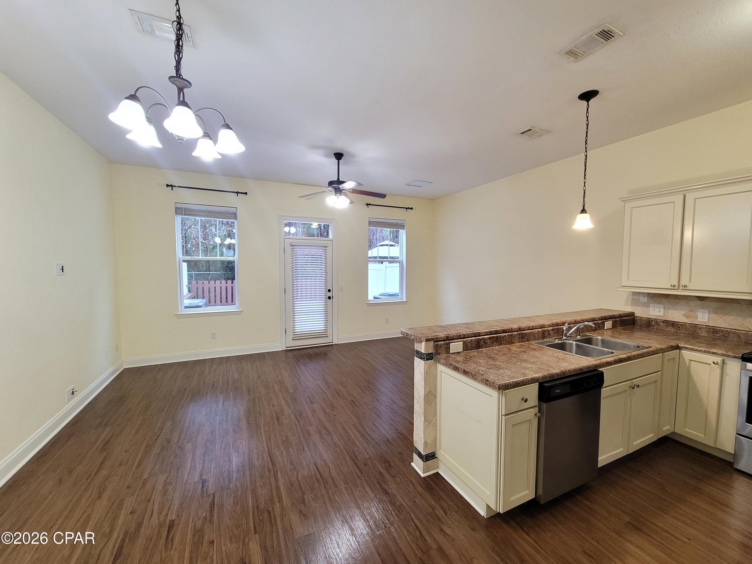 Image 8 For 7218 Quail Hollow Drive