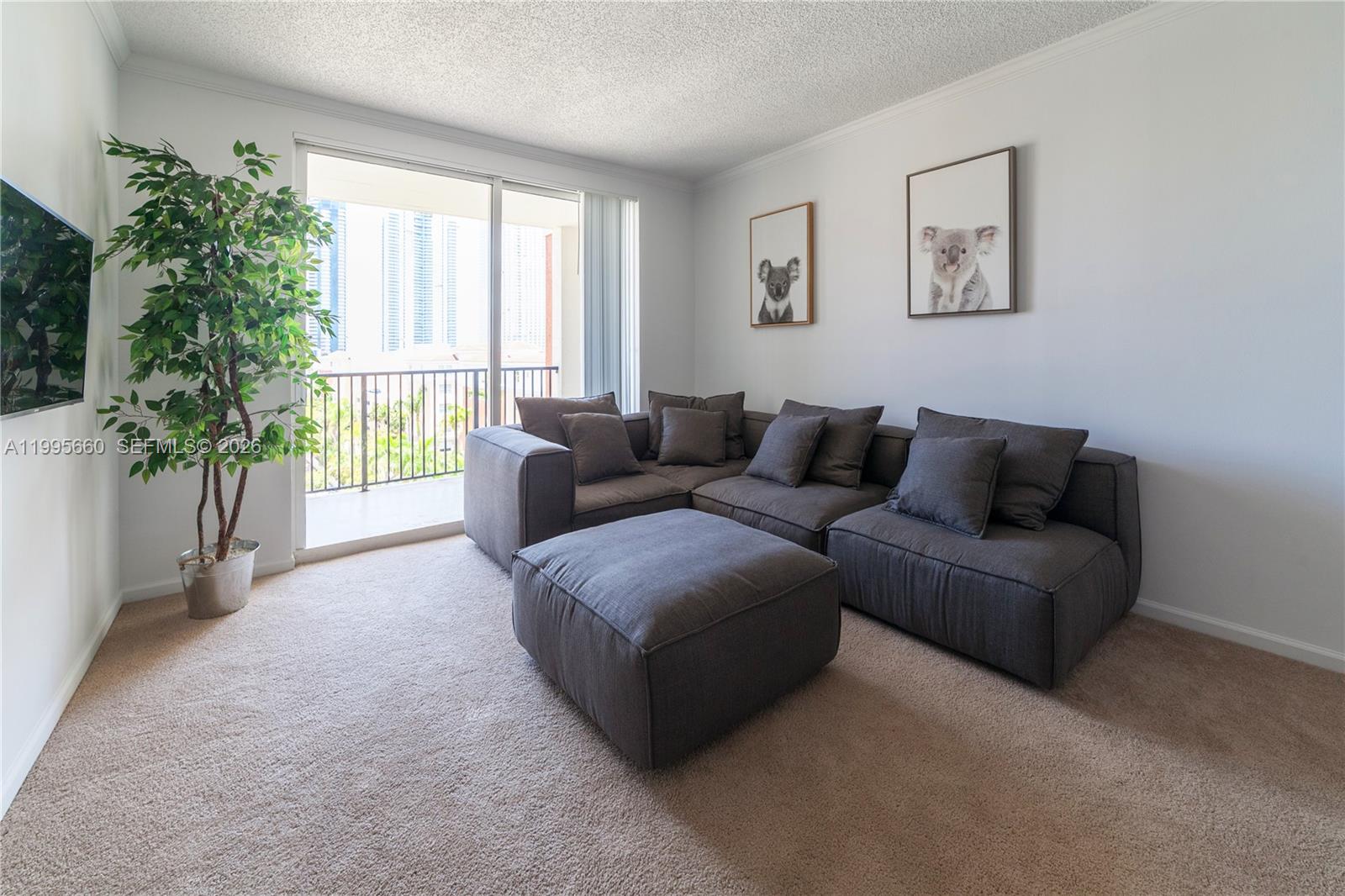 Porto Bellagio Condo