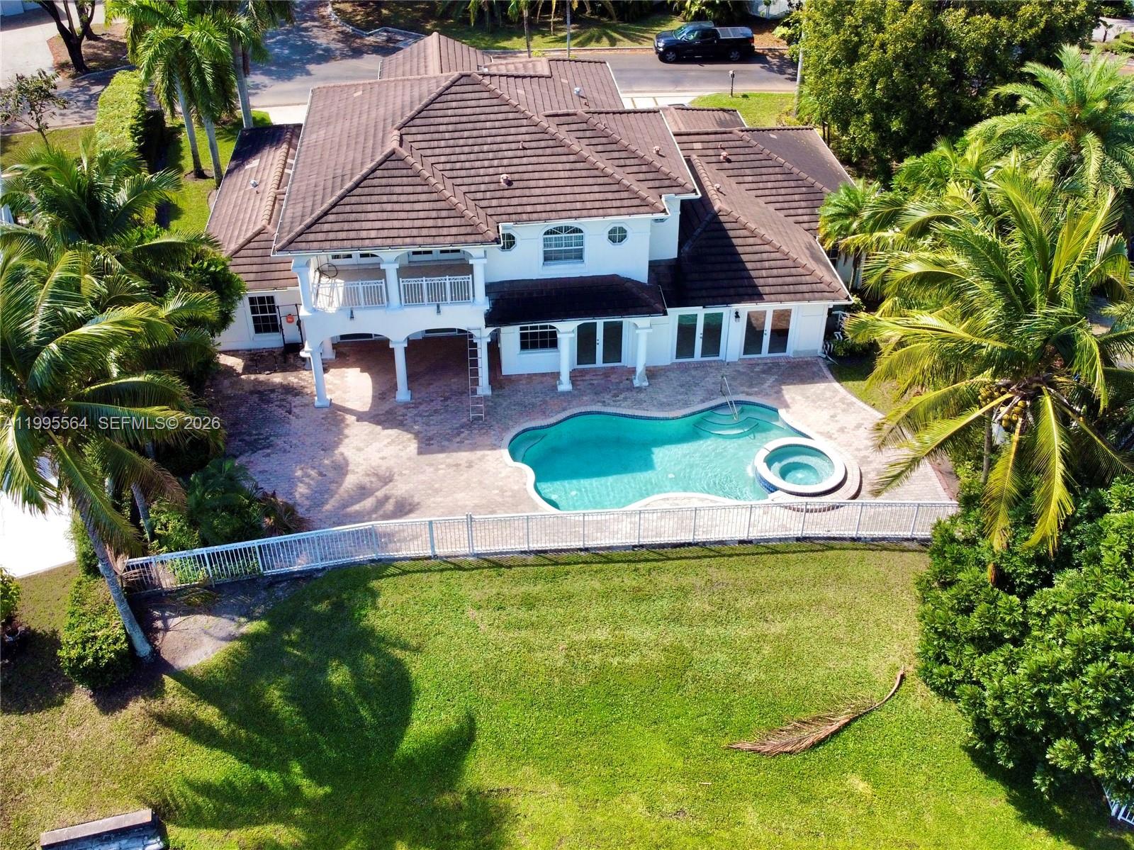Doral Estates