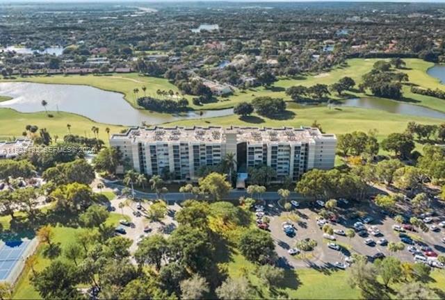 Country Club Apts At