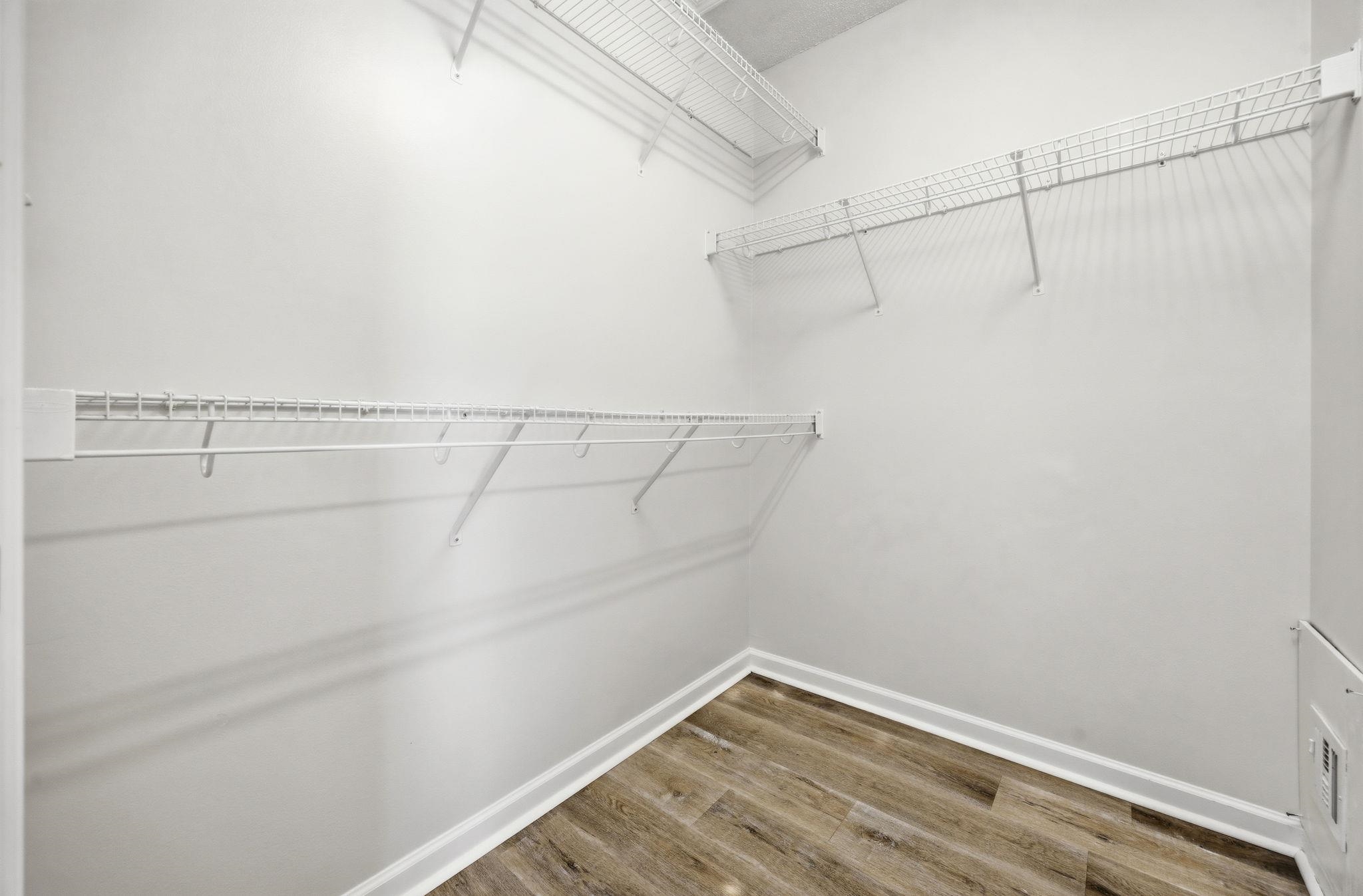 2608951 | Photo 28