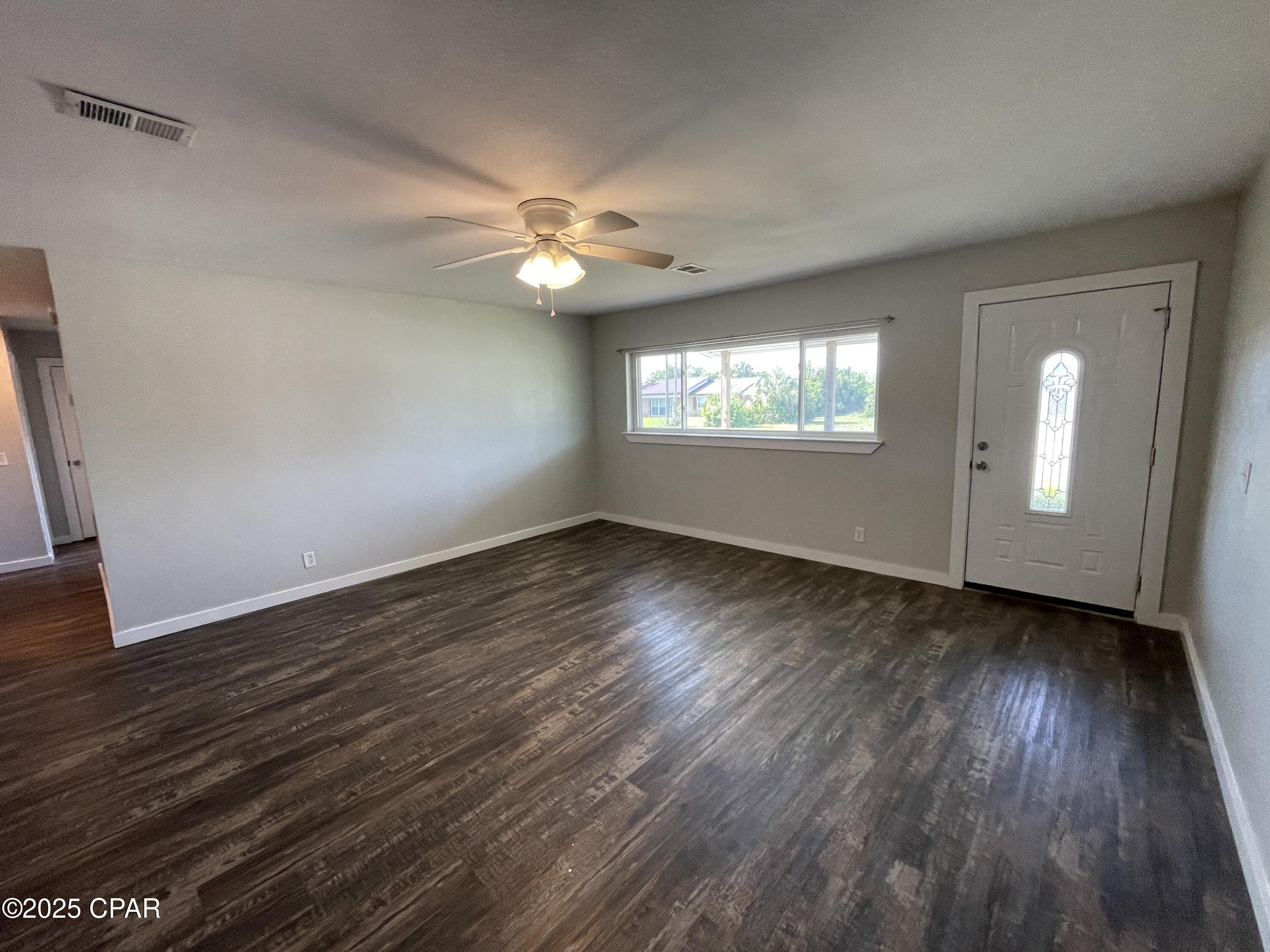 Image 4 For 1001 Oxford Drive