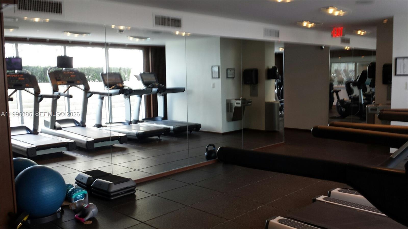 325 S Biscayne Blvd #2220, Miami FL 33131