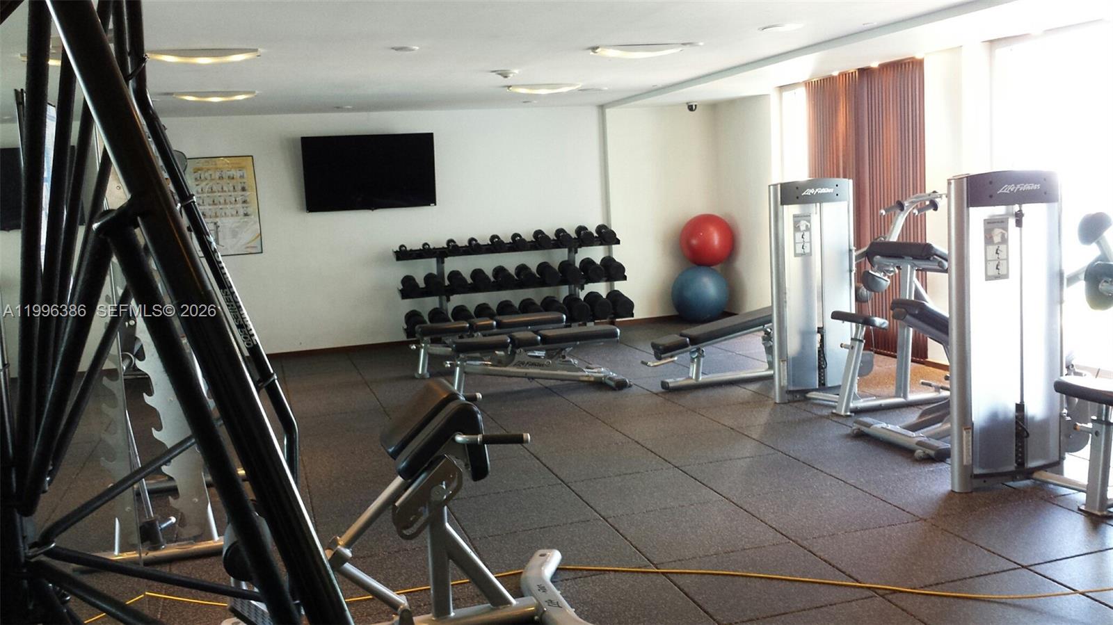 325 S Biscayne Blvd #2220, Miami FL 33131
