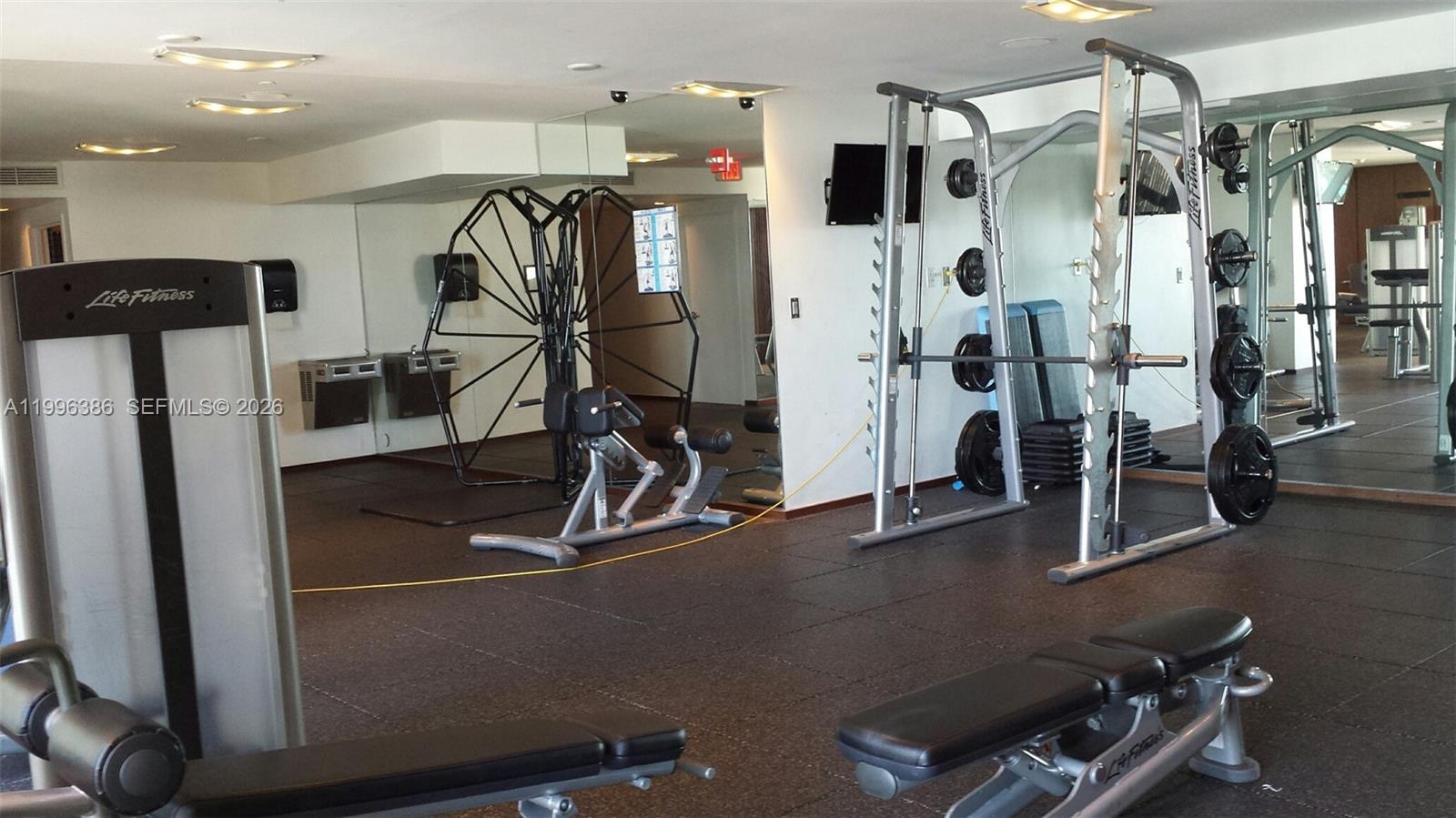 325 S Biscayne Blvd #2220, Miami FL 33131