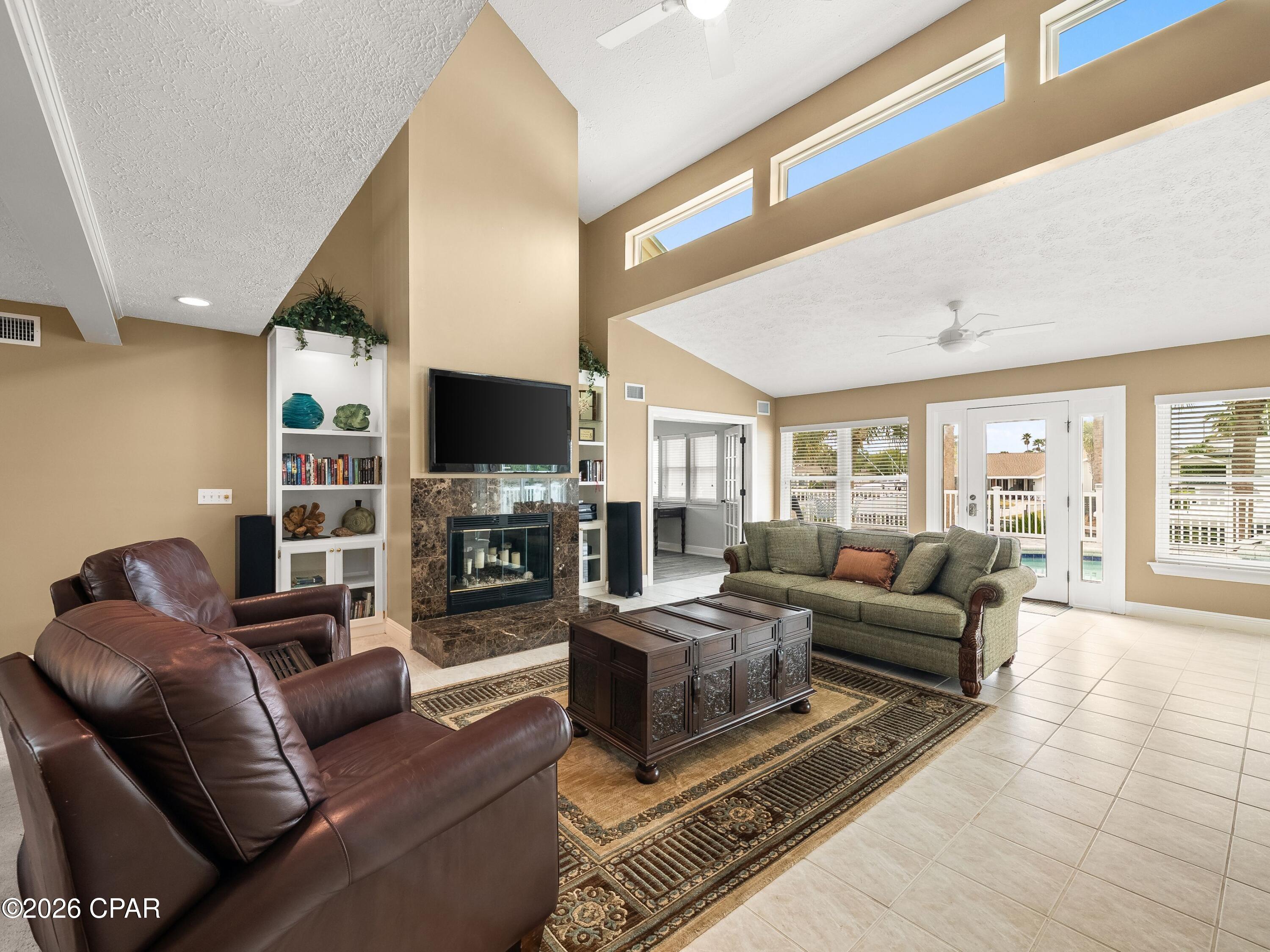 Image 5 For 1102 Redfish Circle