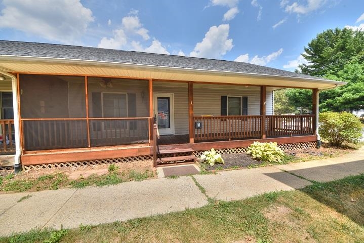 405 Linden Ave S 1