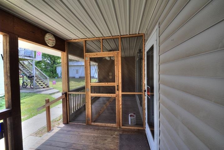 405 Linden Ave S 1
