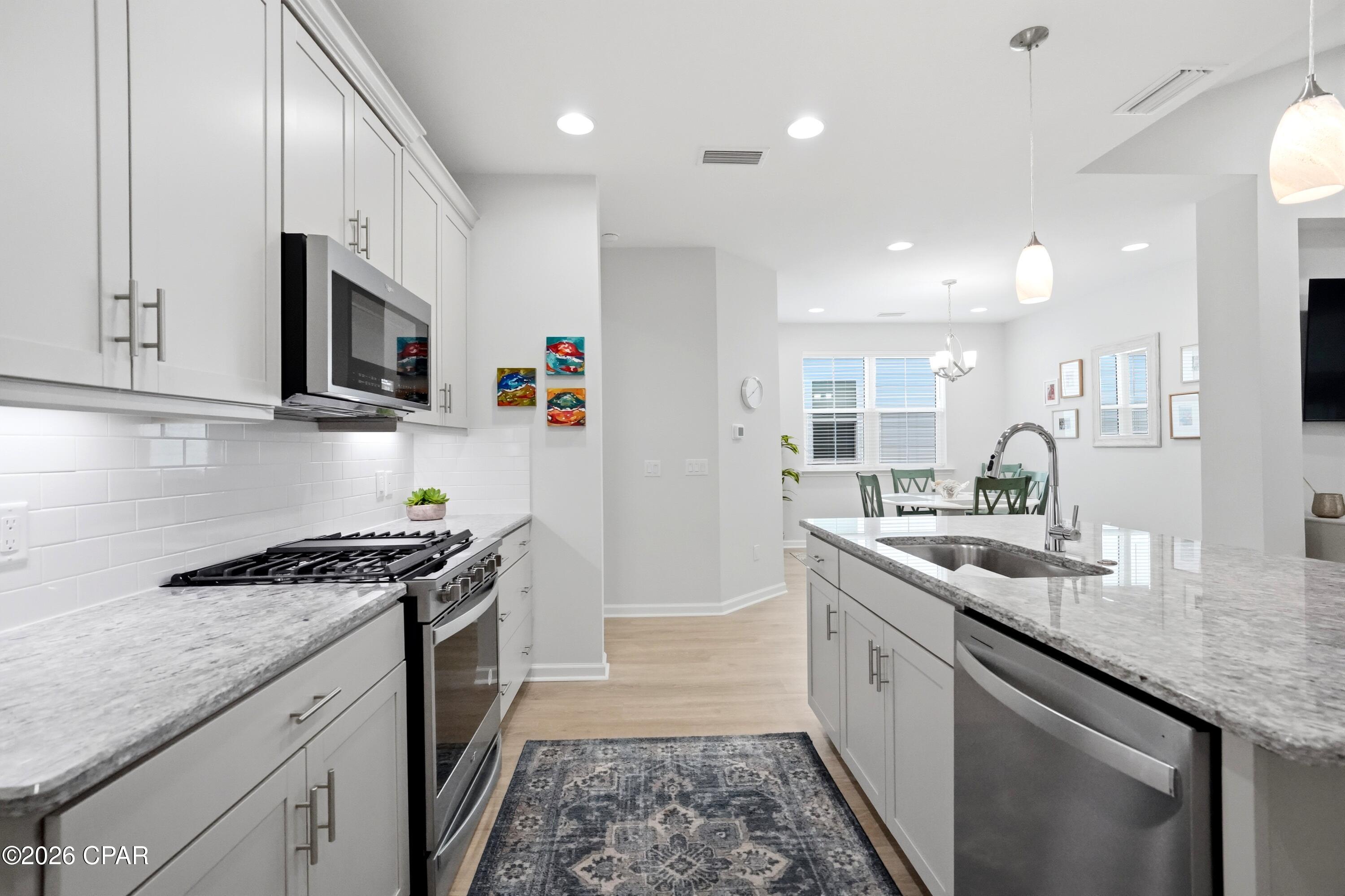 8463 Landshark Boulevard, Panama City Beach, FL 32413 thumbnail, photo 13 of 45