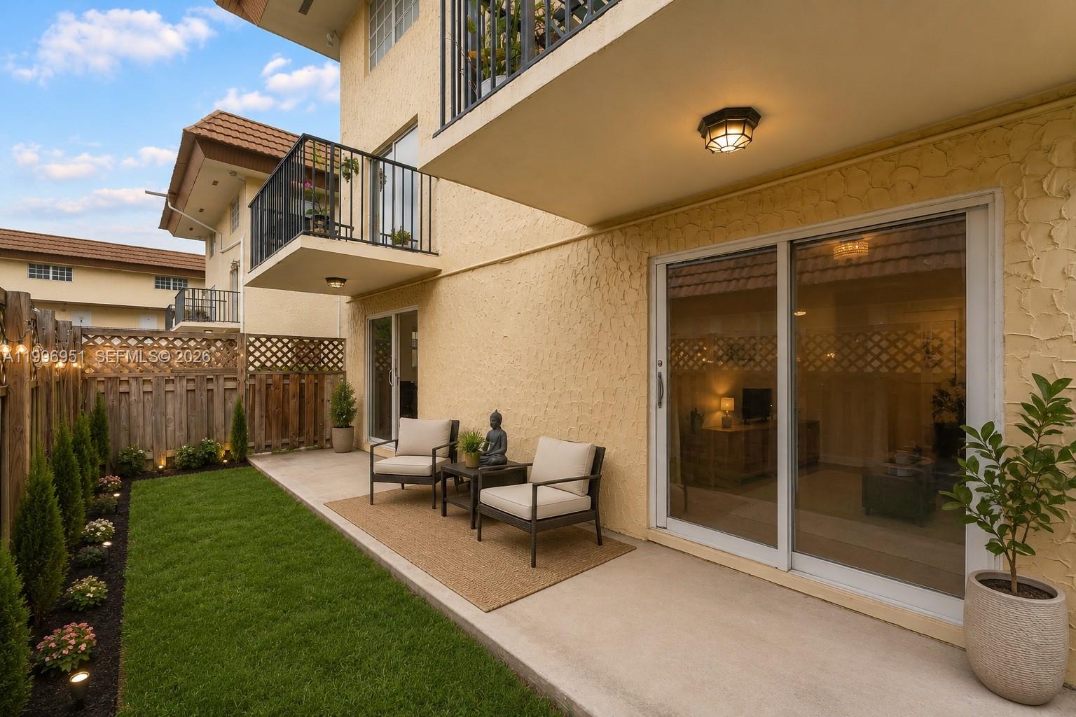 Courtyards At Kendall Con