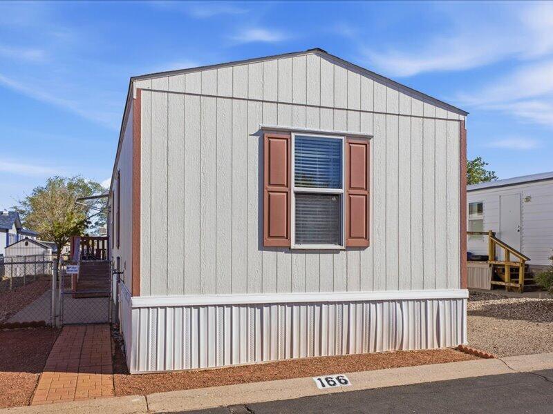 Photo 3 of Manufactured home for sale at 7401 San Pedro Dr Ne #TRLR 166, Albuquerque, NM 87109 | MLS# 1101270 | Listing updated on 2026-10-11
