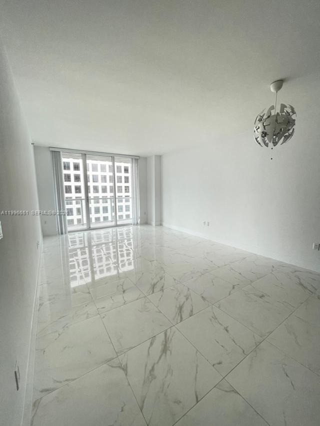 500 Brickell Ave 2506