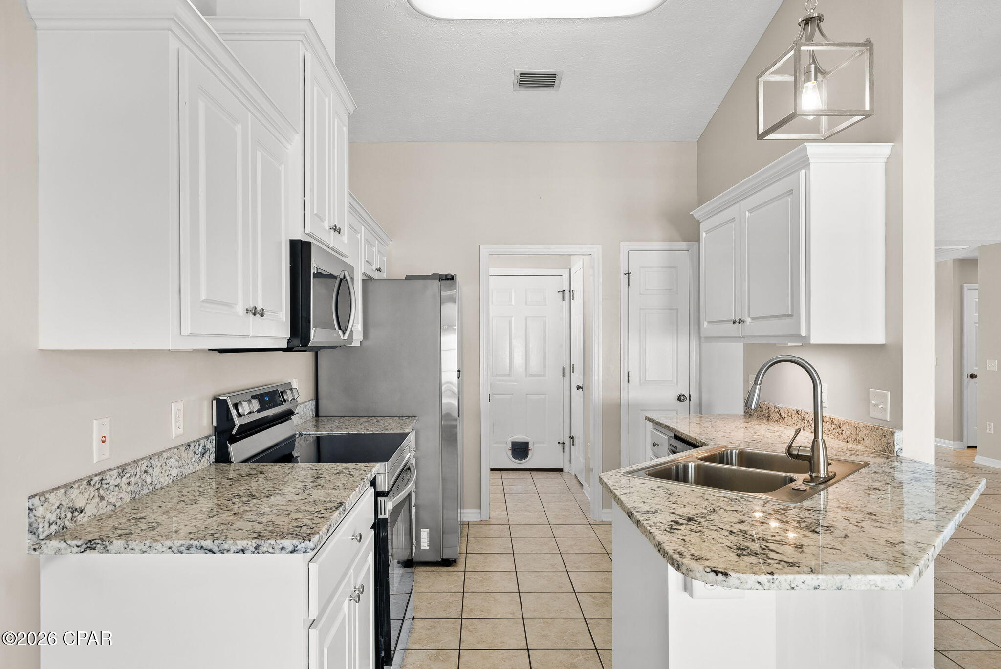 Image 16 For 615 Poinsettia Court