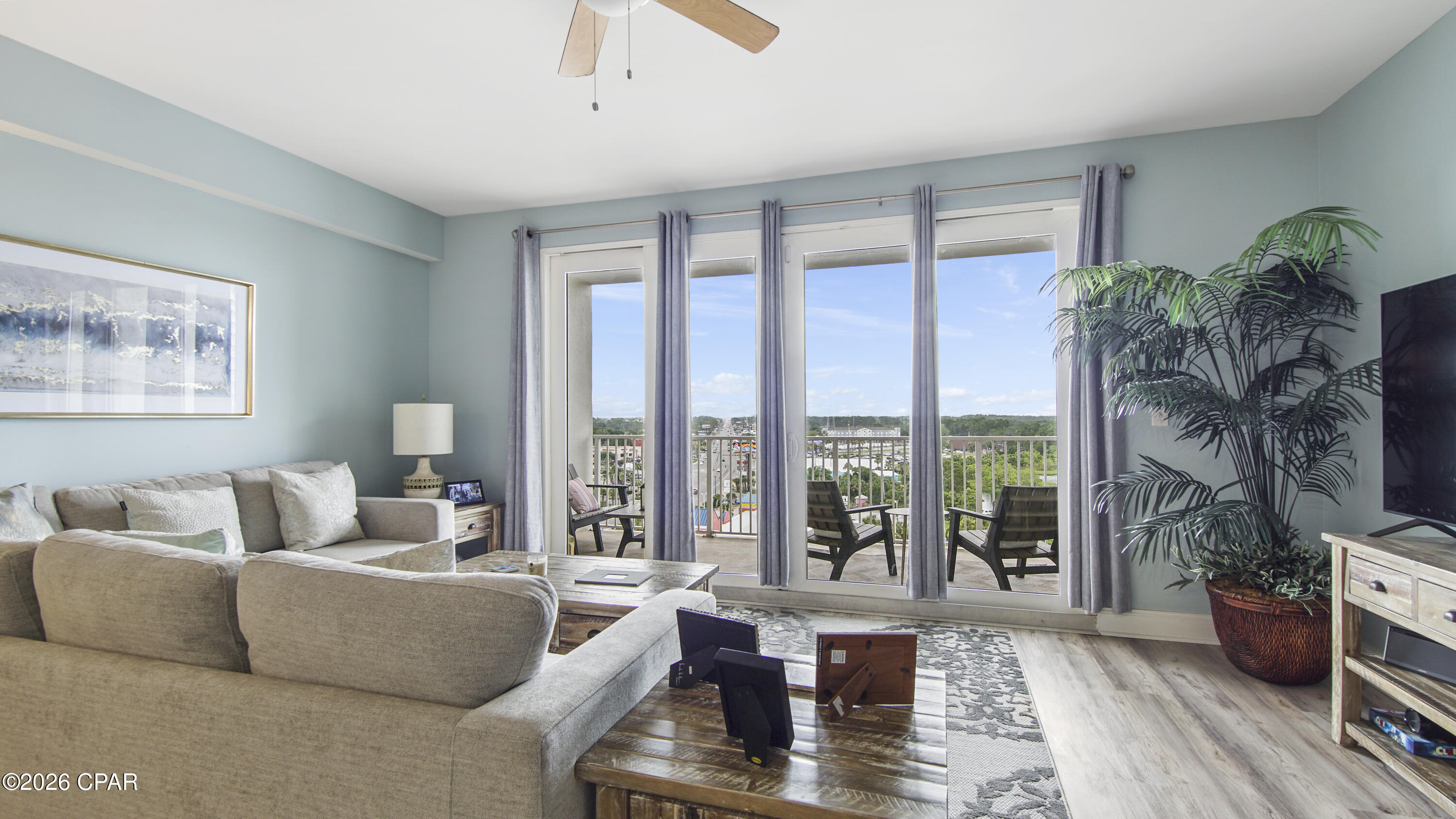 Image 4 For 9902 Thomas Drive 837