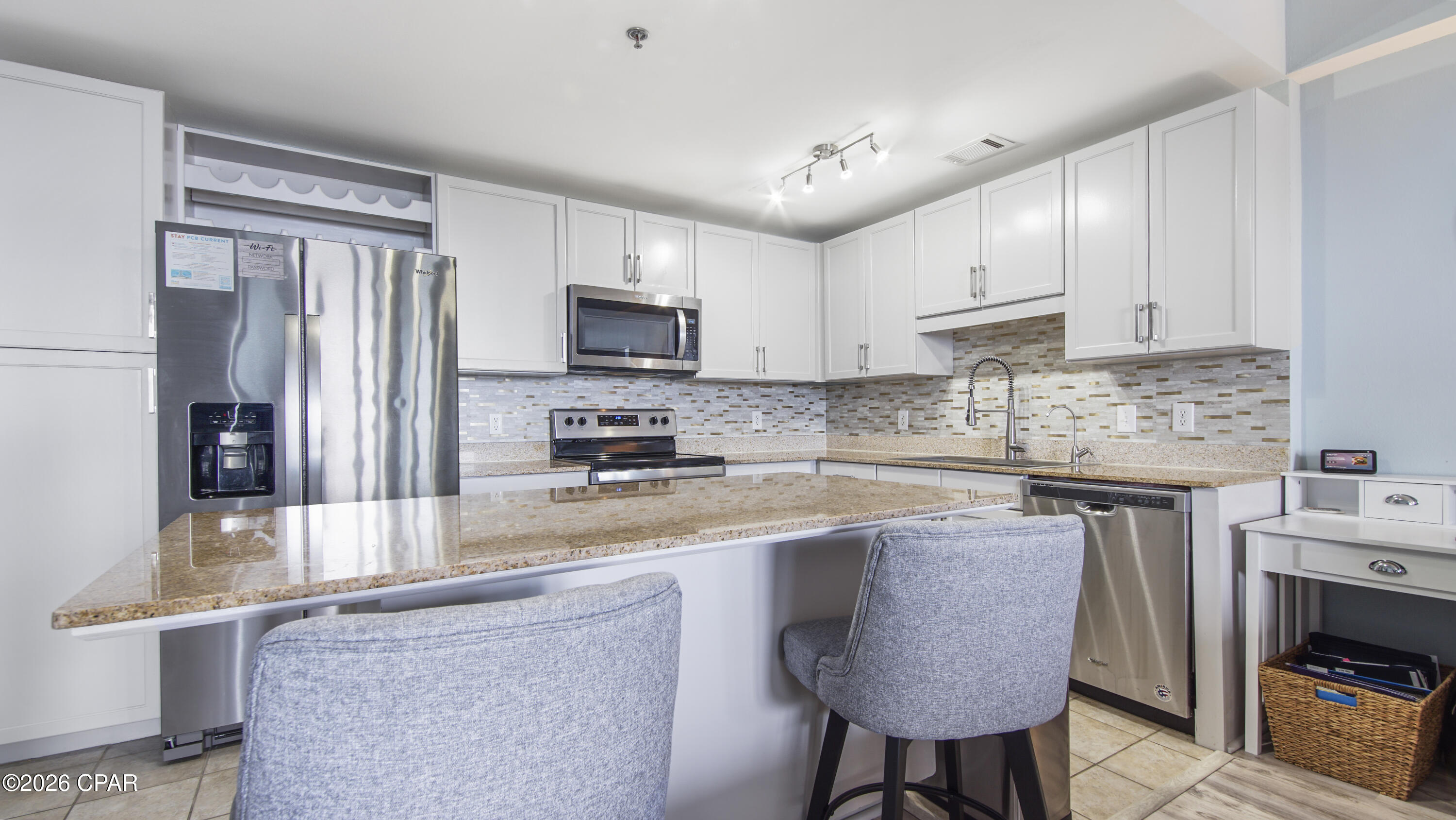 Image 5 For 9902 Thomas Drive 837