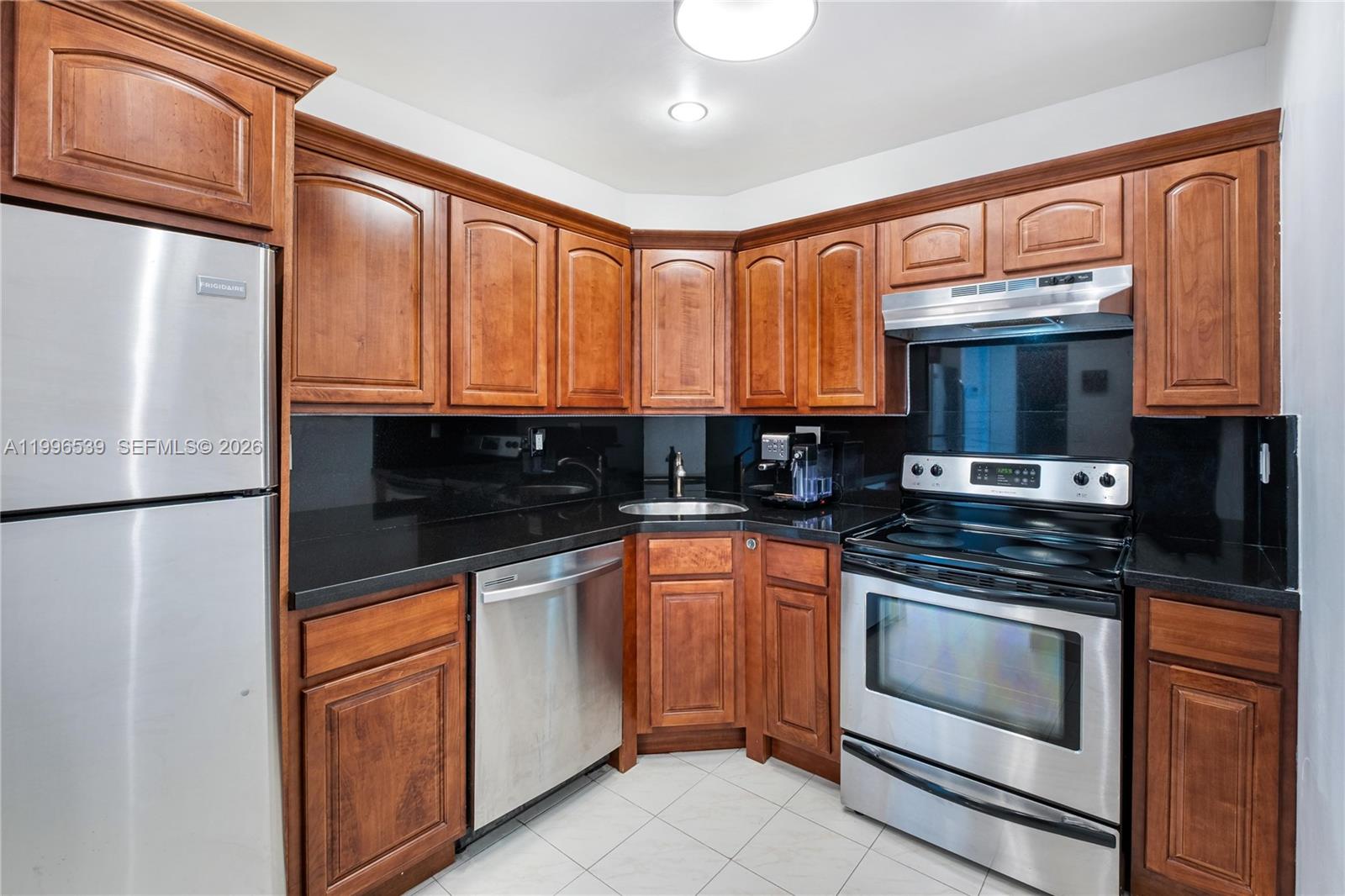 Bayview Towers Condo Sout