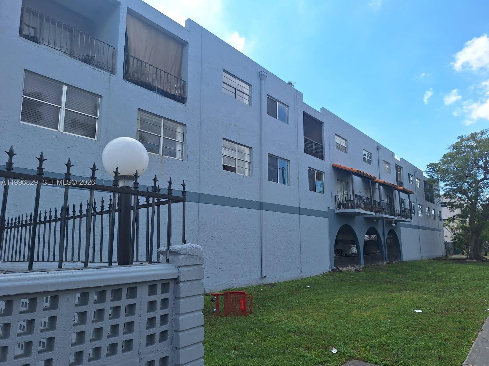 Westland Plaza Gardens Co