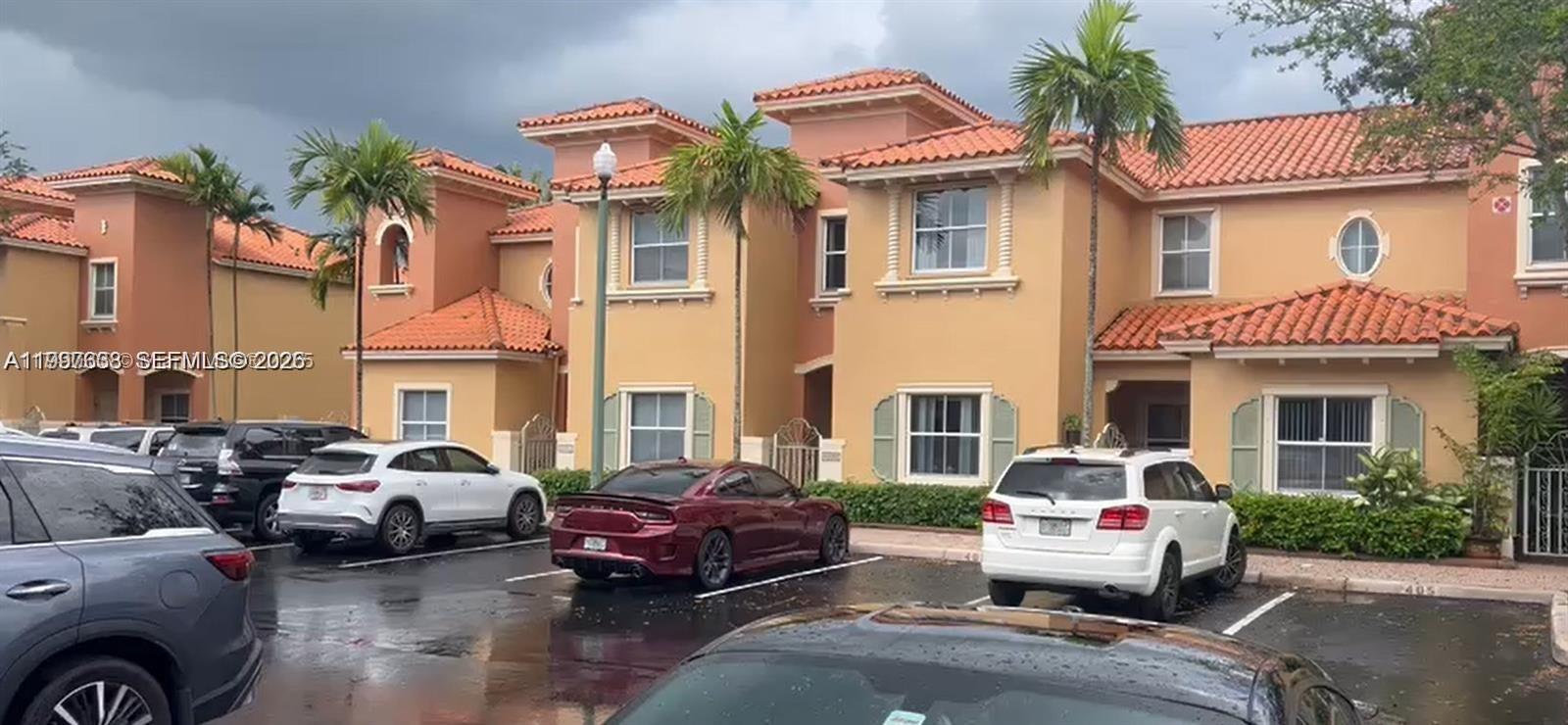 Villas At Harbor Isles Co