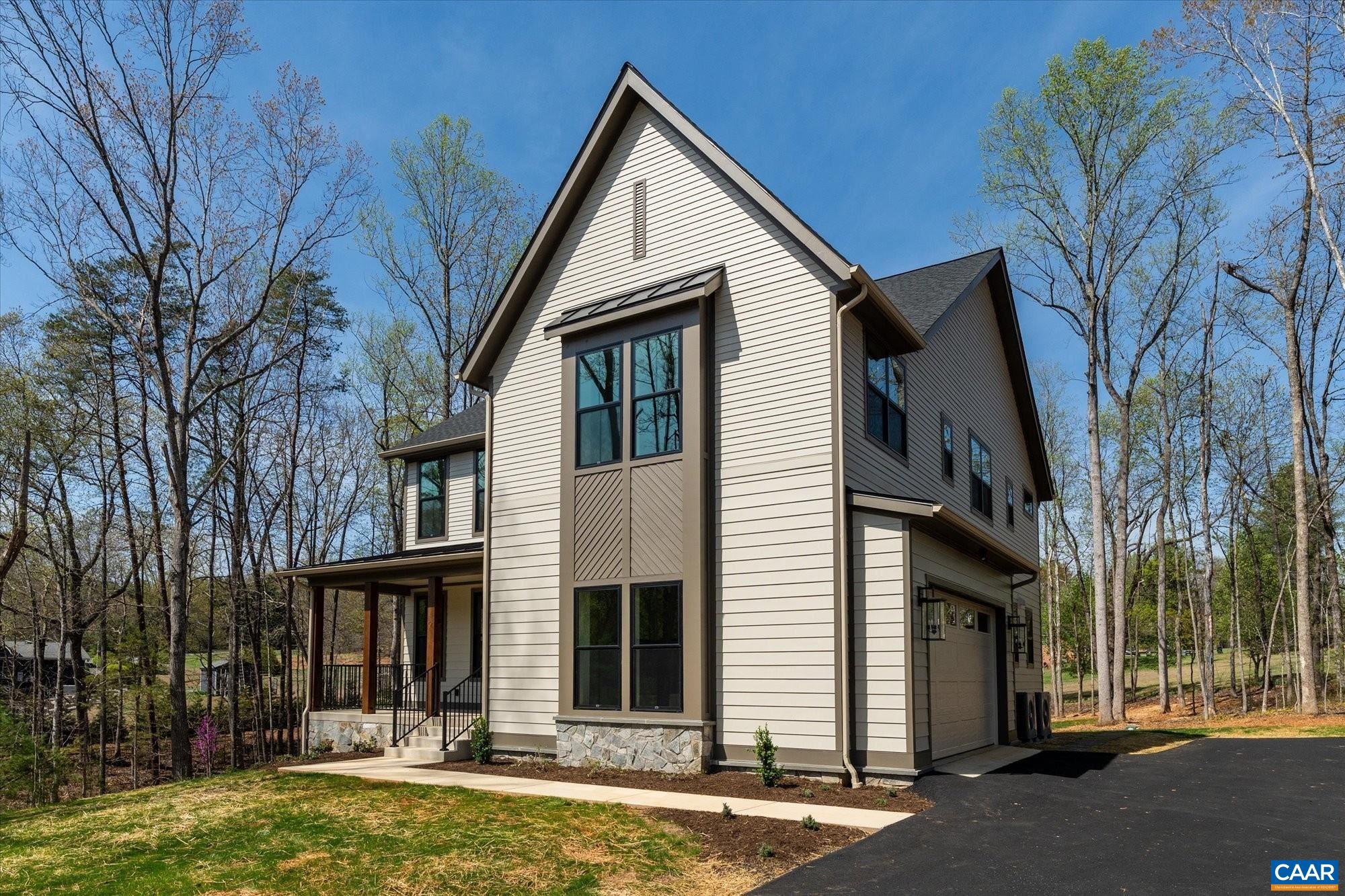 369 Sienna Ln
