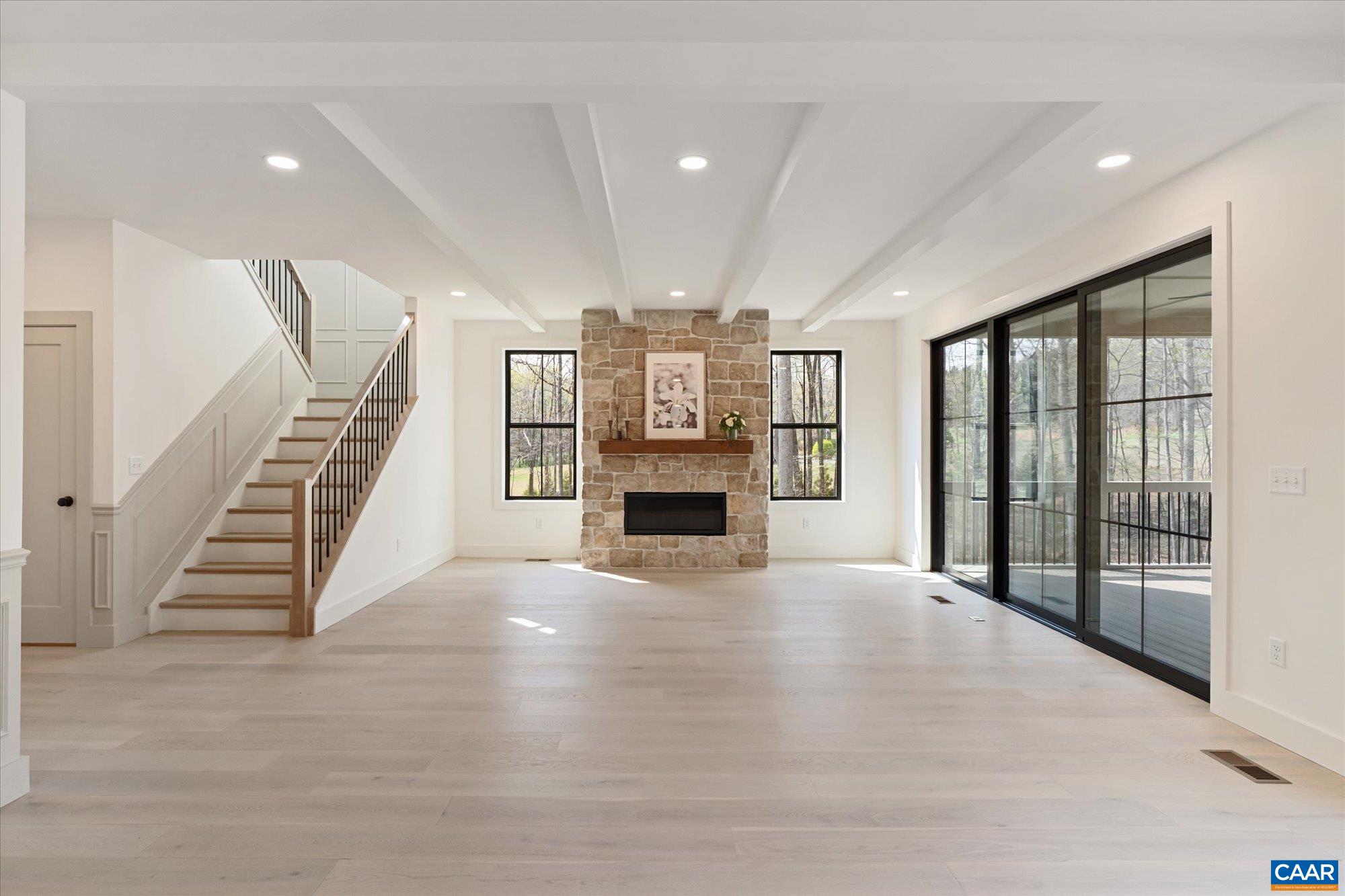 369 Sienna Ln