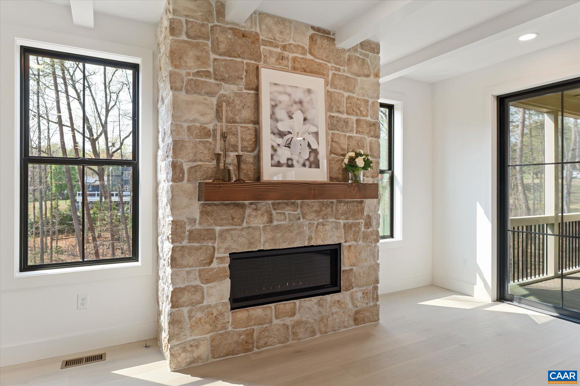 369 Sienna Ln