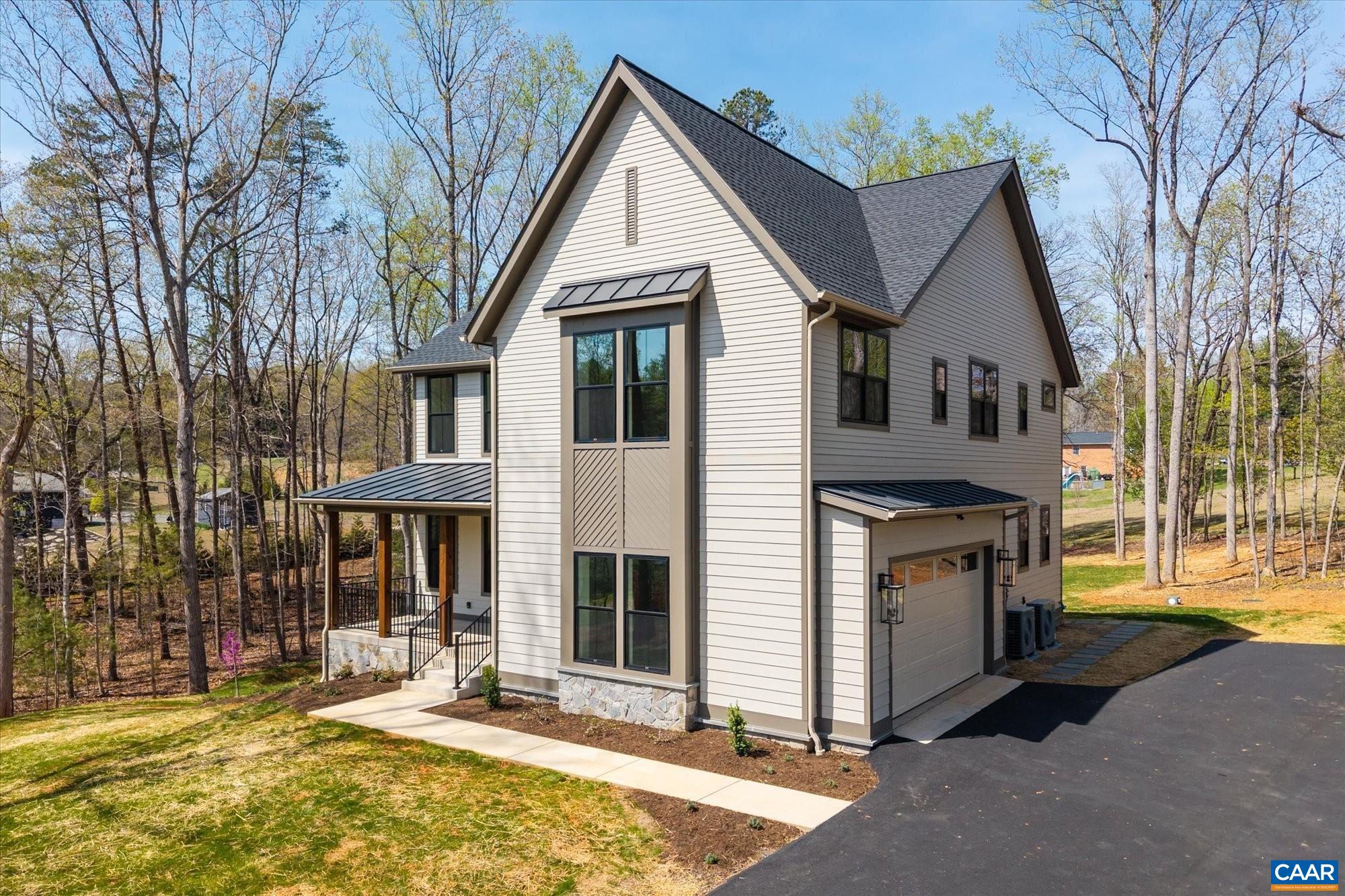 369 Sienna Ln