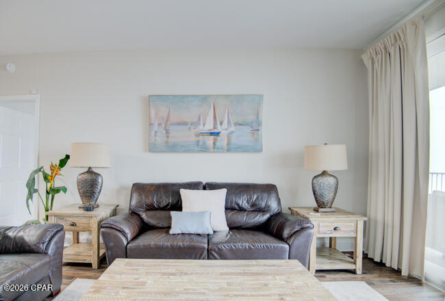 Image 2 For 9902 Thomas Drive 1332