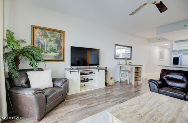 Image 3 For 9902 Thomas Drive 1332
