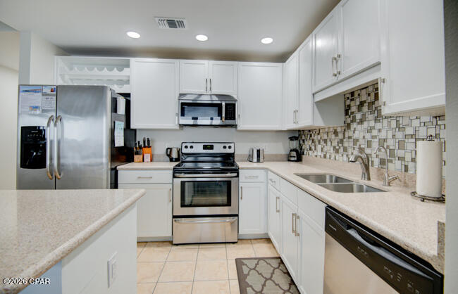 Image 5 For 9902 Thomas Drive 1332