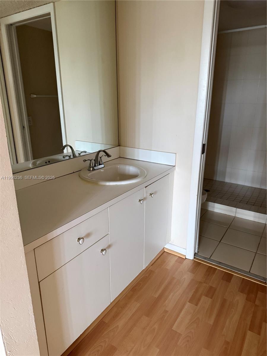 2260 SE 27th Dr 204-E