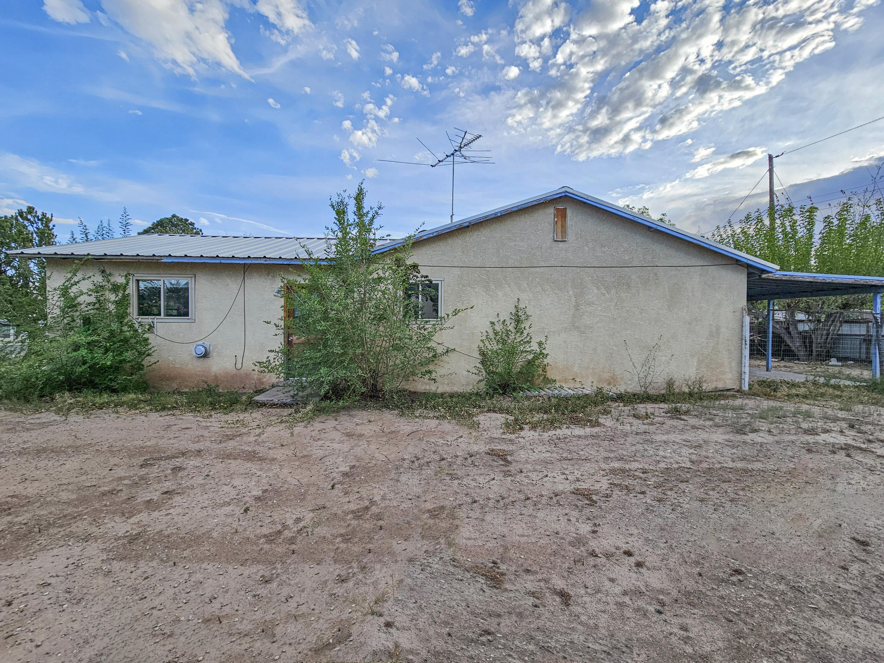 Homes for sale in Albuquerque, NM | 4631 Sun Valley Dr Sw, Albuquerque, NM 87105 | MLS# 1101404