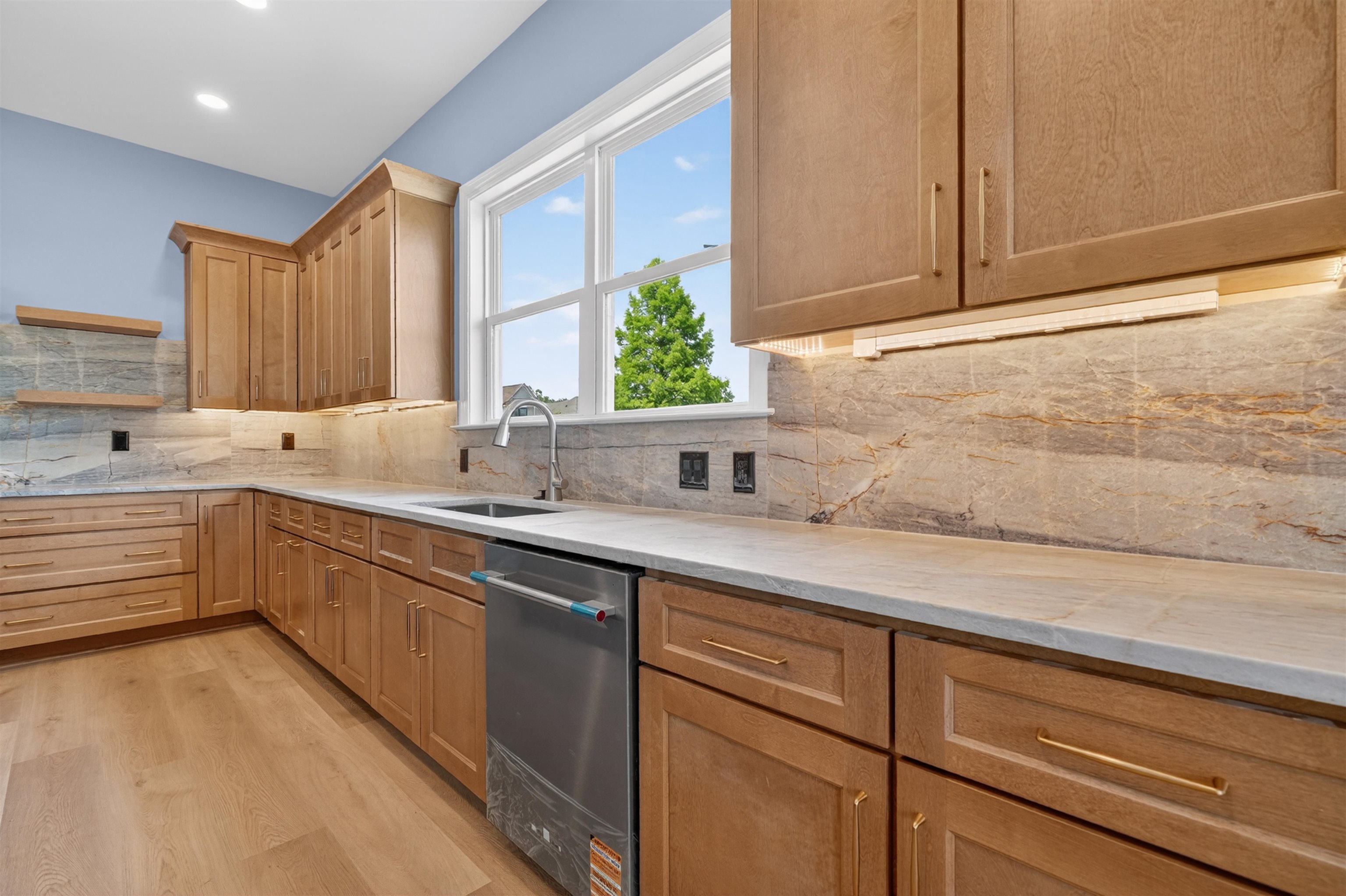 2609281 | Photo 14