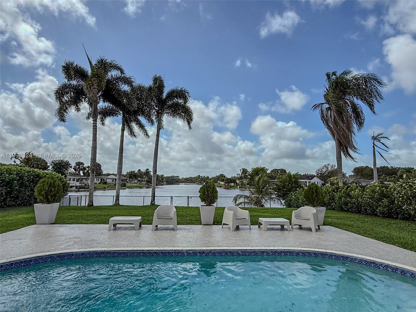 Pembroke Lakes Sec 4