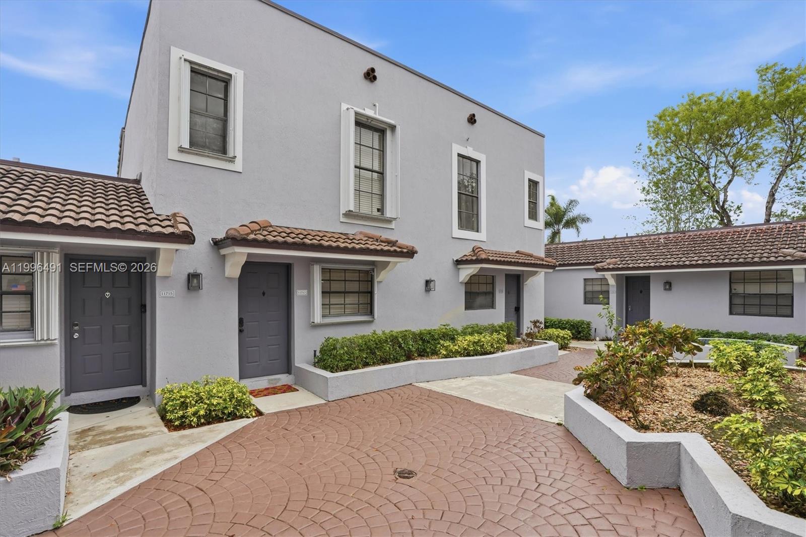 Pembroke Lakes Section Ei