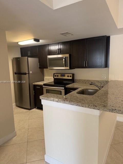 Lakes Of Jacaranda Condo